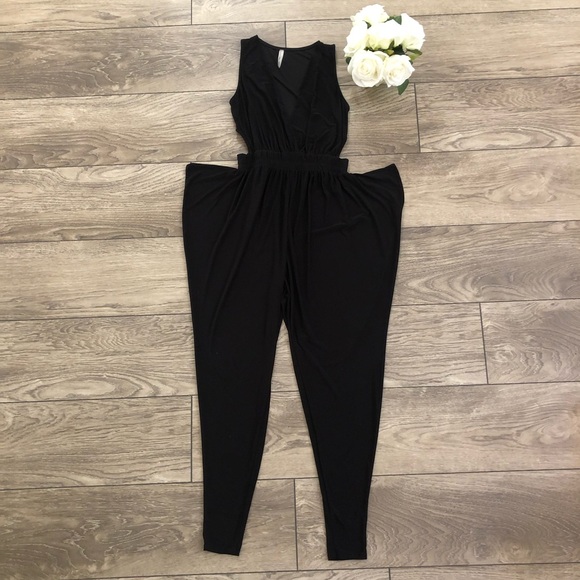CHERRY MELLOW black hip draped cut out deep v-neck jumpsuit size small/xsmall - Picture 6 of 8